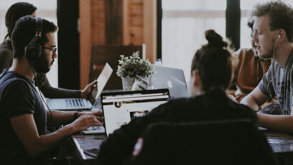 D&O-Versicherung und spontane Anzeigepflicht