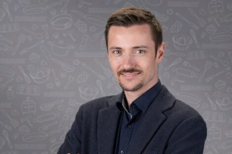 Jörg Adelmann (Leiter E-Commerce bei Fackelmann) ist mit der Zusammenarbeit mit GTK Kröger E-Com Steureberaterrundum zufrieden 