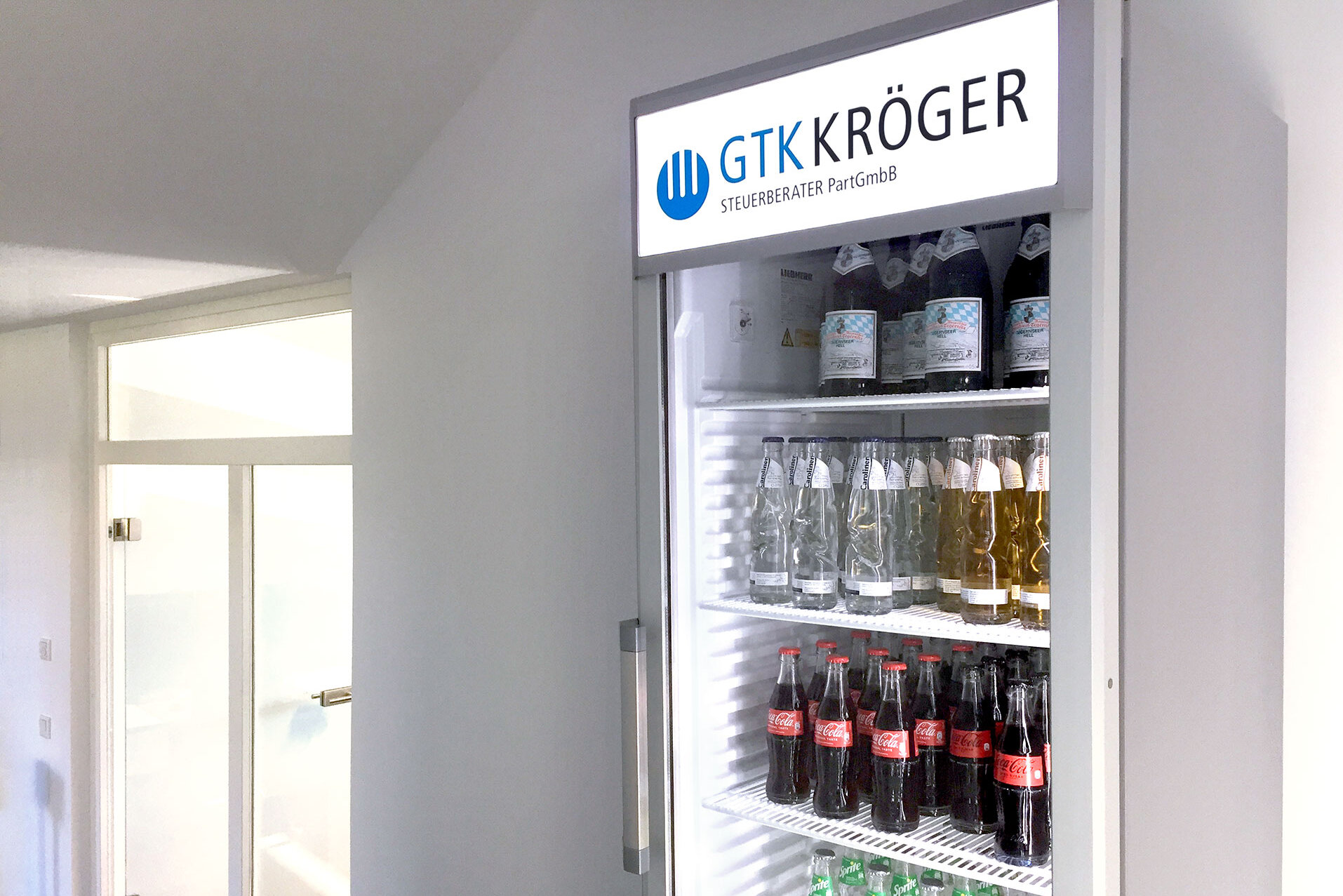 Getränkekühlschrank bei GTK Kröger E-Commerce Steuerberatung